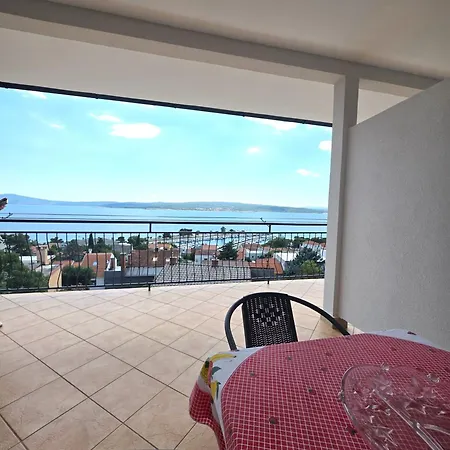29937 - Ivana Apartament