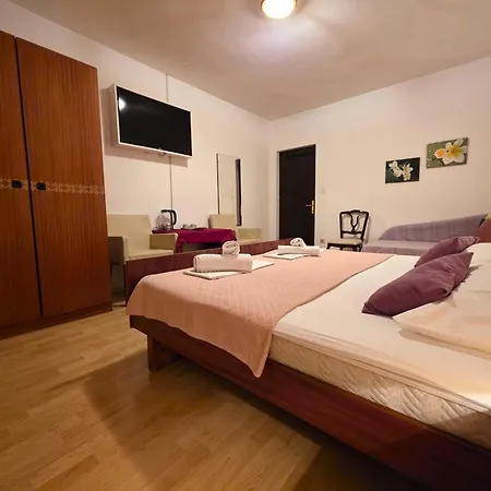 29937 - Ivana Apartament